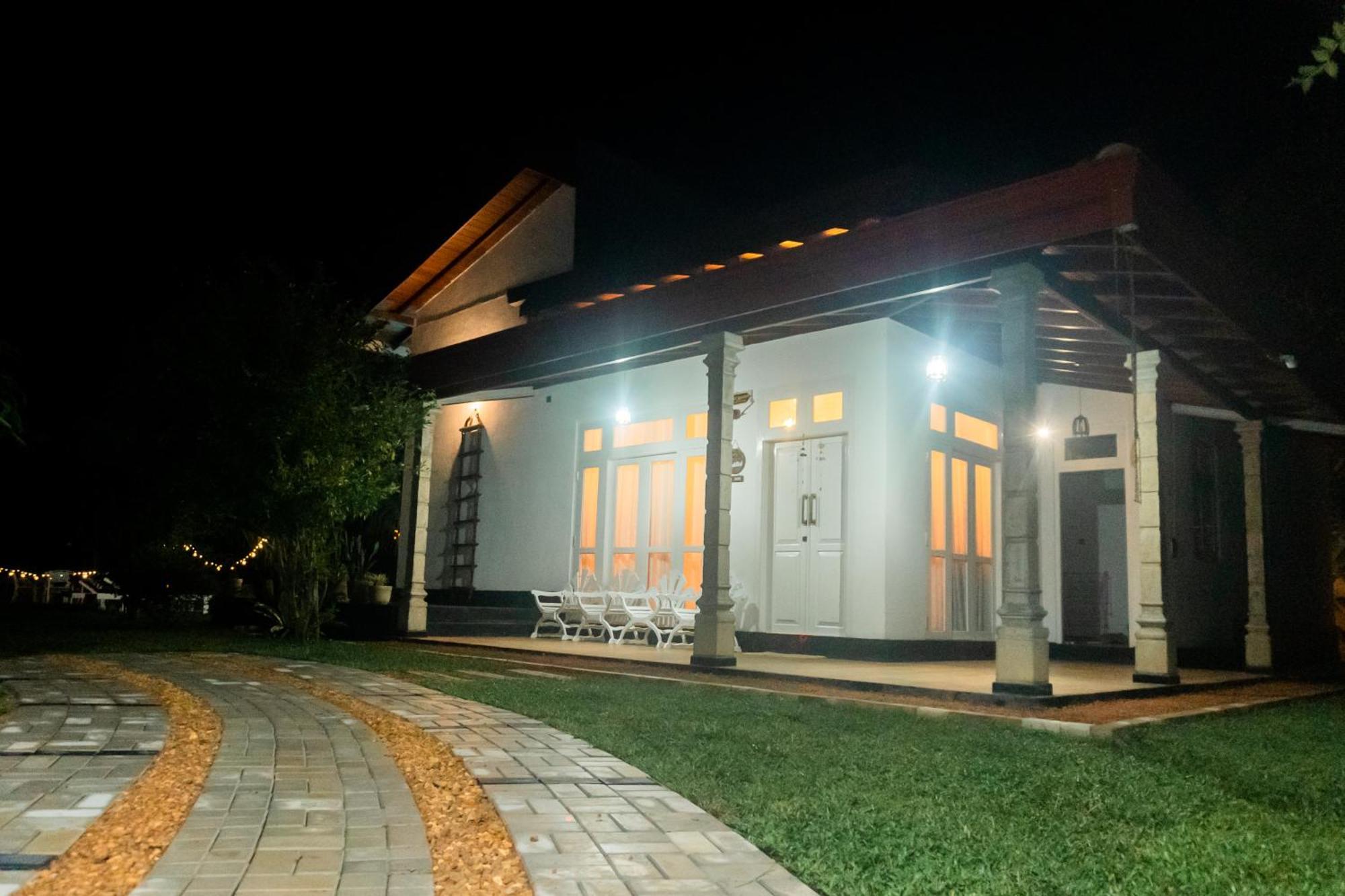 Villa Tropical Oasis 巴勒皮蒂耶 外观 照片